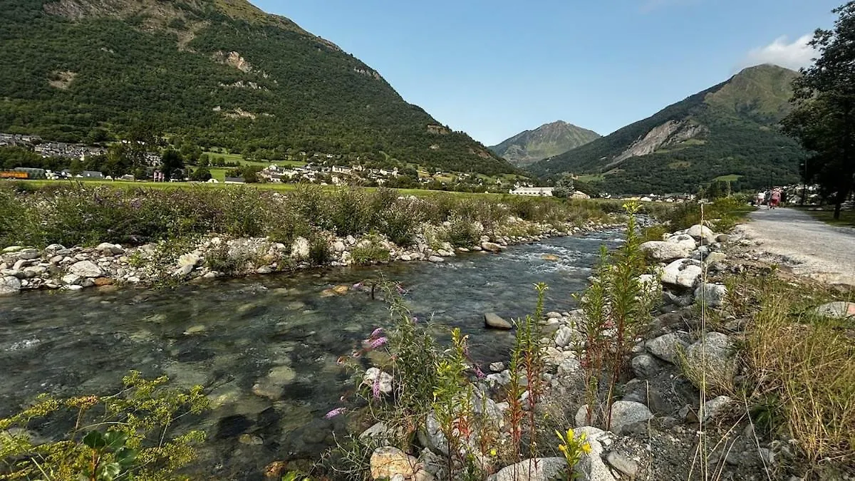 Lägenhet Logement T4 Tout Confort - 6 Pers Luz-Saint-Sauveur Frankrike
